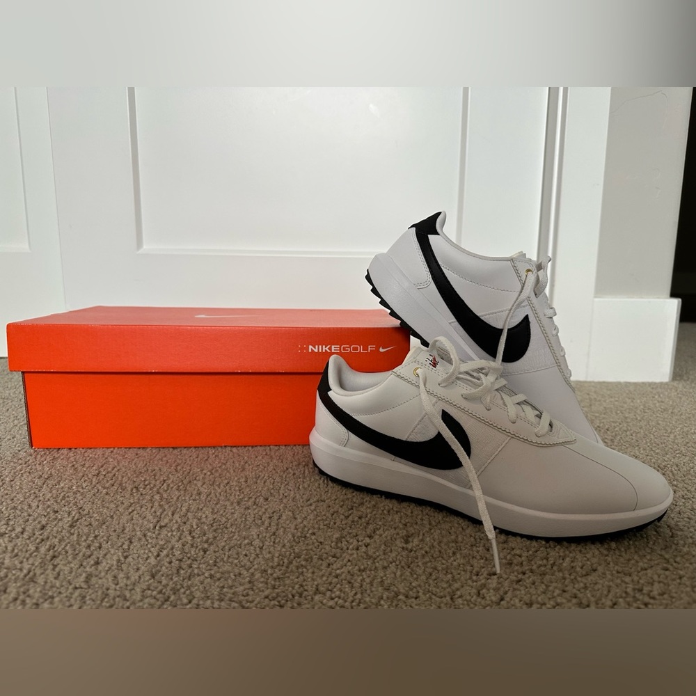 Never worn Nikes! Cortez Golf Women’s Golf Shoes